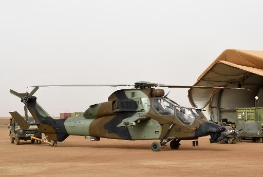 Un hélicoptère "Tigre" de l'armée française sur la base de Gao, au nord du Mali, le 29 mai 2015 © Philippe Desmazes AFP