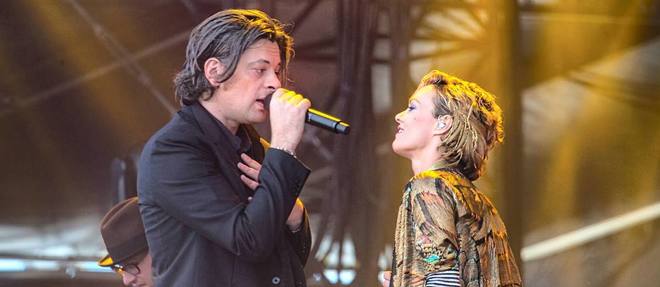 Benjamin Biolay et Vanessa Paradis en duo lors du Festival Solidays en juin 2014.