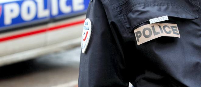 Un homme a ete retrouve mort defenestre, dimanche, au bas d'un immeuble du 16e arrondissement de Paris.