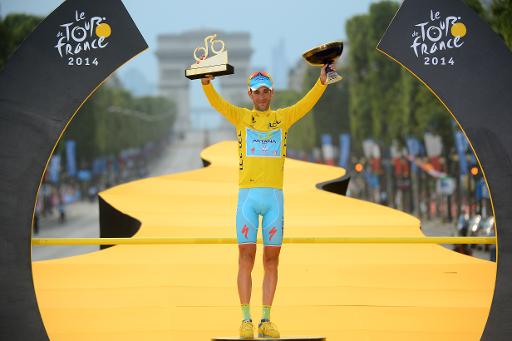 L'Italien Vincenzo Nibali vainqueur du Tour de France, le 27 juillet 2014 sur les Champs-Elysees