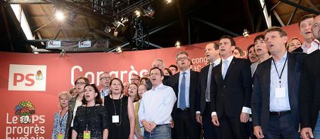 Jean-Christophe Cambadelis et Manuel Valls le 7 juin 2015 a la fin du congres du PS a Poitiers