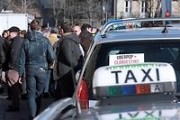 Manifestation des taxis contre UberPop, le service qui met en relation client et chauffeur non profesionnel. ©NICOLAS TUCAT