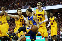 Basket - NBA : LeBron James et Cleveland ridiculisent Golden State