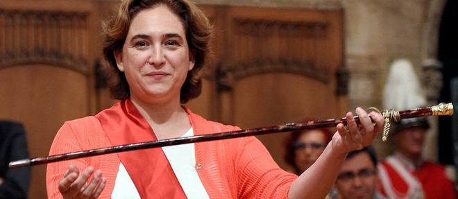La nouvelle maire de Barcelone, Ada Colau, apres son election le 13 juin 2015.