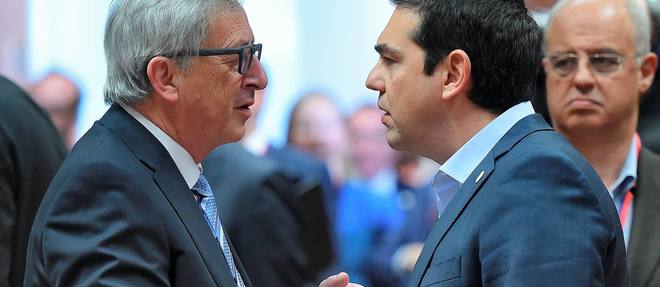Le Premier ministre grec Alexis Tsipras et  le president de la Commission europeenne Jean-Claude Juncker, a  Bruxelles, le 11 juin 2015.