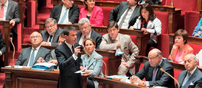 Valls d&eacute;fend la loi Macron, &quot;symbole du mouvement&quot;