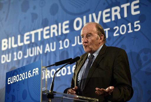 Le president du comite d'organisation de l'Euro-2016, Jacques Lambert, en conference de presse, le 12 mai 2015 a Paris