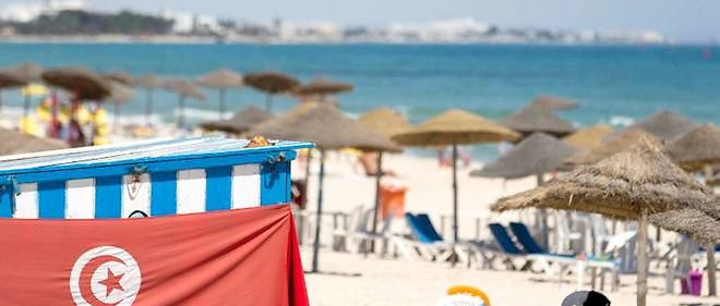 Une plage de Sousse deserte, samedi 27 juin 2015.