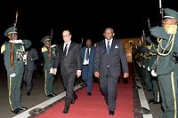 Paris et Yaound&eacute; veulent amplifier leur coop&eacute;ration contre Boko Haram