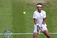 Wimbledon: la saison noire continue pour Nadal