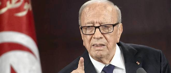Le chef de l'Etat tunisien Beji Caid Essebsi a decrete l'etat d'urgence en Tunisie et s'adressera a la nation a 17 heures ce samedi 4 juillet 2015.