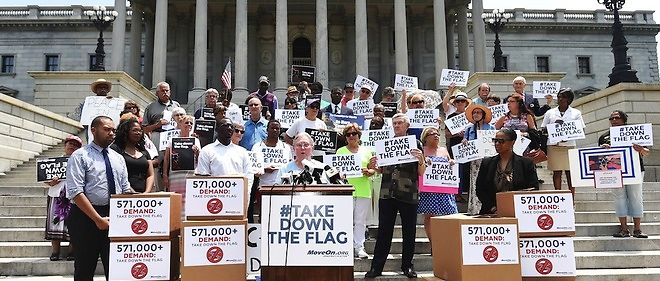 Petition sur MoveOn.org pour demander le retrait du drapeau confedere en Caroline du Sud.