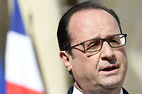 Hollande souhaite &nbsp;un &quot;gouvernement&quot; de l'eurozone