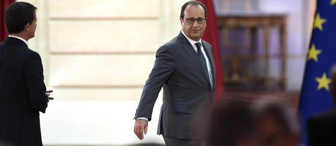 Francois Hollande a la sortie de la 6e conference de presse de son quinquennat. 