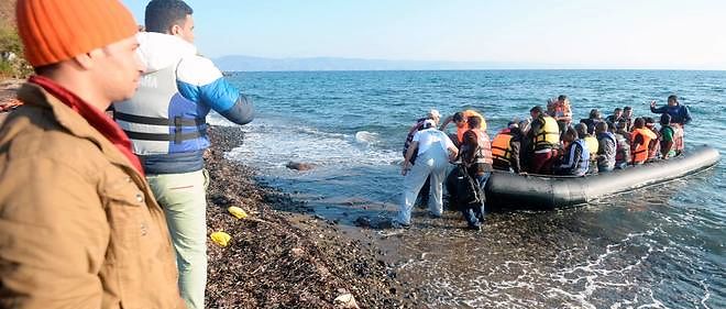 Des migrants arrivant sur l'ile de Lesbos, photo d'illustration.