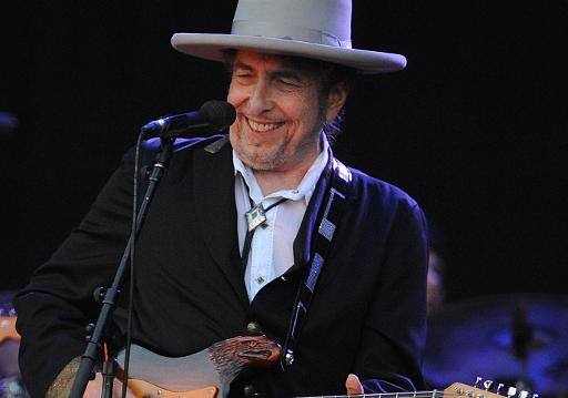 Bob Dylan sur scene au festival des Vieilles Charrues, a Carhaix-Plouguer, le 22 juillet 2012