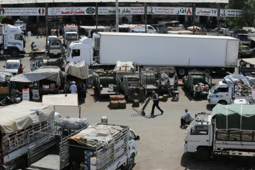 La ruée des camions au marché des Halles de Damas, le 21 septembre 2015 © JOSEPH EID AFP