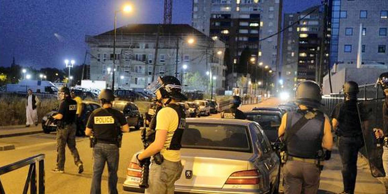 Cinq policiers accusés de vols en bande organisée