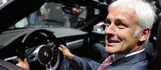 Matthias Muller, actuel president de Porsche, prend les renes de Volkswagen, apres le scandale planetaire de triche aux normes antipollution.