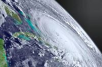 La menace de l'ouragan Joaquin plane sur la c&ocirc;te est des &Eacute;tats-Unis