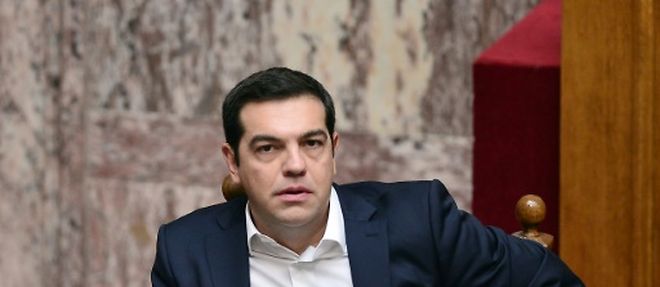 Le Premier ministre grec Alexis Tsipras lors de la ceremonie d'investiture des nouveaux deputes elus le 20 septembre lors des elections generales, a Athenes, le 3 octobre 2015