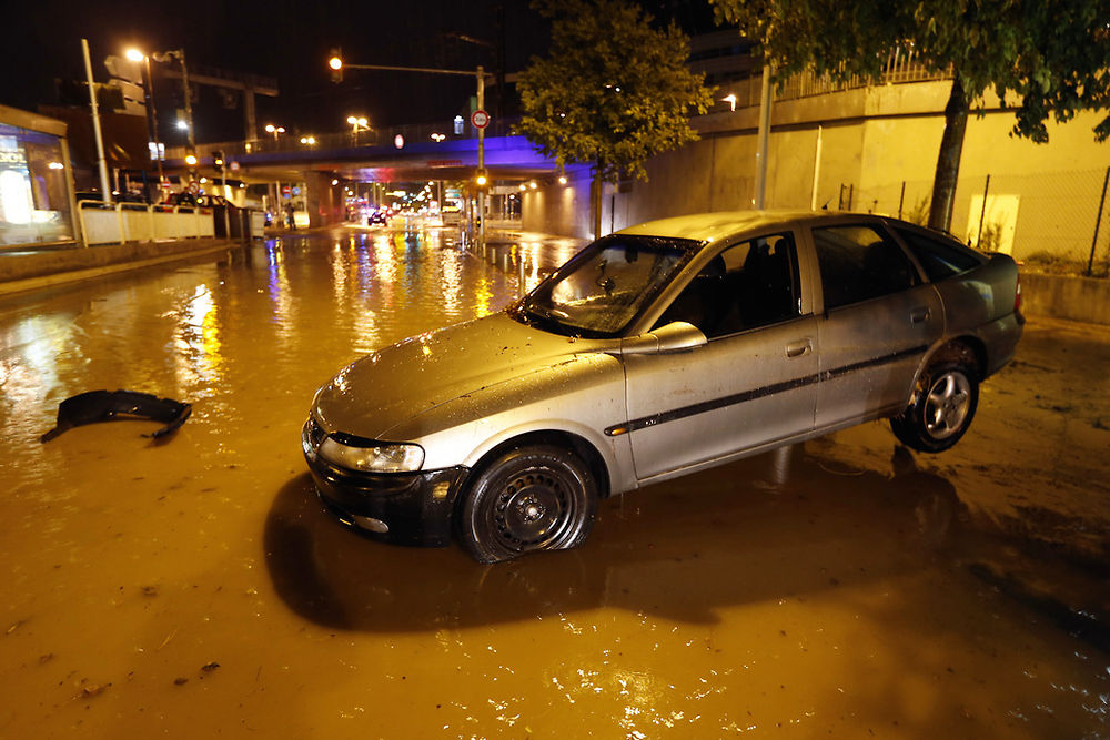 04/10/2015: Les Alpes-Maritimes inondées, ici à Nice