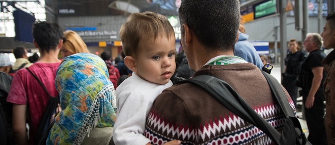 Des refugies arrivent en gare de Munich (photo d'illustration).