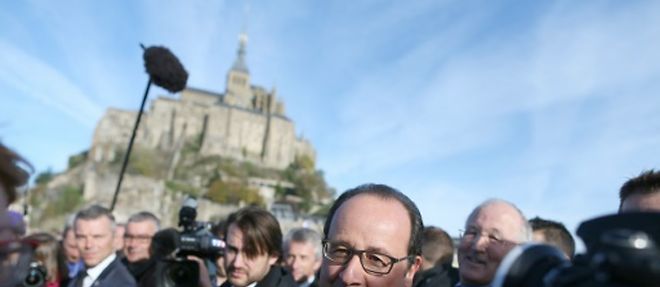 Le president Francois Hollande en visite au Mont-Saint-Michel, le 31 octobre 2015