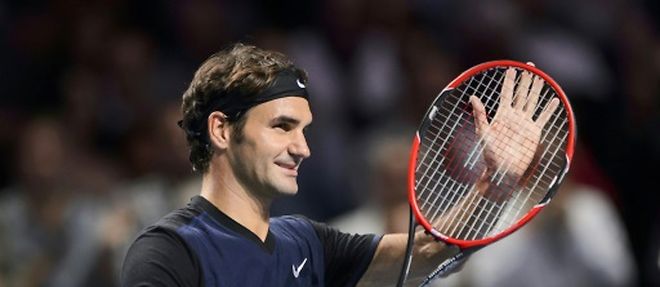 Roger Federer apres son succes en demi-finale du tournoi de Bale face a Jack Sock, le 31octobre 2015