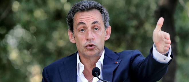 Nicolas Sarkozy milite pour une "presomption de legitime defense" des policiers.