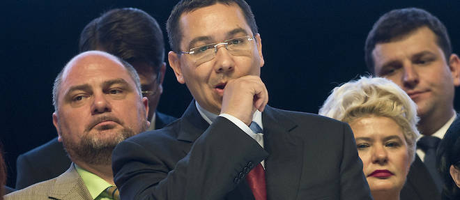 Victor Ponta incarnait une nouvelle generation d'hommes politiques en Roumainie, mais c'est peu dire qu'il a decu.