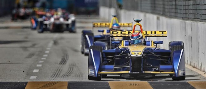 Bilan tres mitige pour Renault-e.dams en Malaisie : Sebastien Buemi, premier des qualifications, termine 12e et Nicolas Prost ne fait pas mieux que 10e.