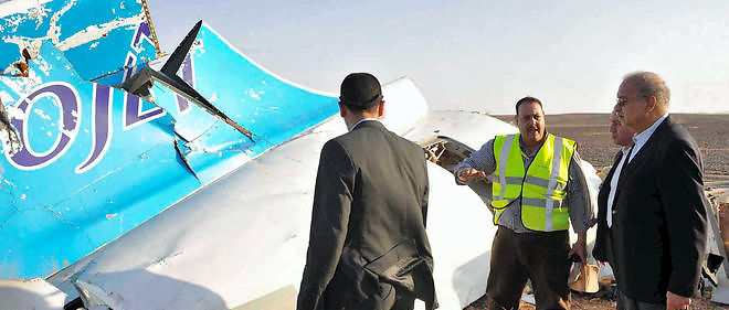 Les lieux du crash de l'Airbus de la Metrojet, dans le Sinai.
