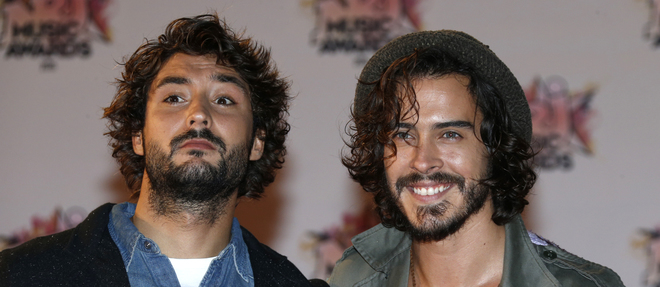 Jeremy Frerot (a gauche) et Florian Delavega, le duo connu sous le nom de Frero Delavega, ont ete recompenses lors des NRJ Music Awards, a Cannes, samedi 7 novembre.