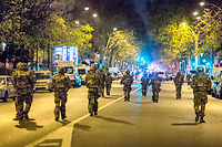 L'armée dans le 11e arrondissement de Paris au lendemain des attaques. Elle devrait également appuyer l'action de la police en banlieue. ©CITIZENSIDE/VINCENT EMERY