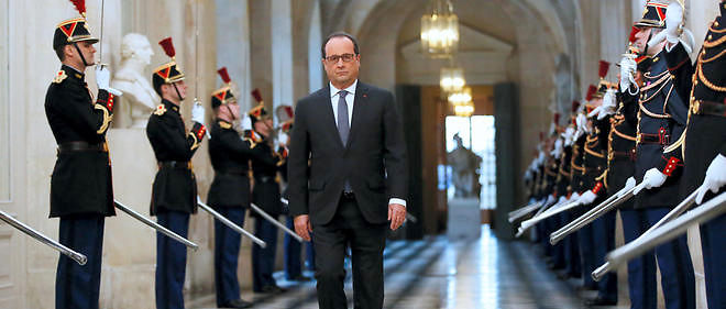 Le president de la Republique Francois Hollande a son arrivee a Versailles.