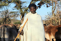 Satu est un éleveur semi-nomade qui vit dans le Sud de l'Ethiopie. ©Gaël Derive