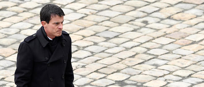 Manuel Valls aux Invalides pour l'hommage national aux victimes des attentats du 13 novembre. Image d'illustration.