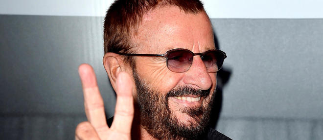 Le musicien Ringo Starr, ancien membre des Beatles, va mettre en vente aux encheres plusieurs pieces d'exception.