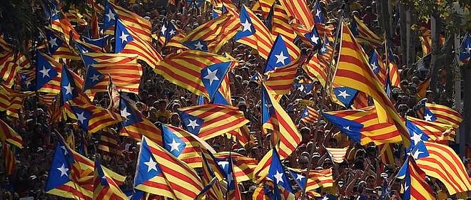La Cour constitutionnelle de l'Espagne a decide d'annuler la decision du Parlement catalan, qui lancait le processus d'independance de la region.