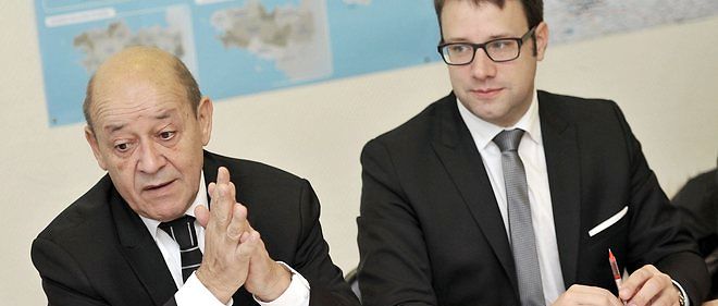 Jean-Yves Le Drian et son directeur de campagne, a droite, Loig Chesnais-Girard.