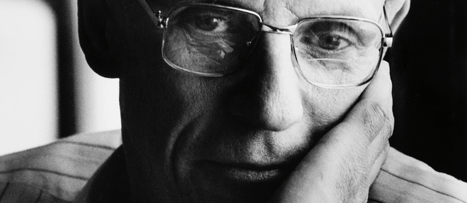 Michel Foucault, en avril 1984. Le philosophe mourra le 25 juin, a l'age de 57 ans.