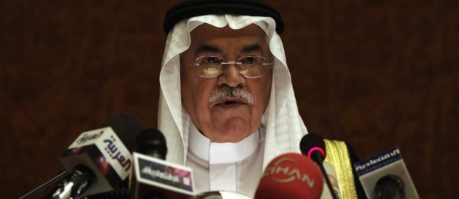 A la tribune de la COP21 lundi, le ministre saoudien du Petrole Ali  Al-Naimi s'est dit favorable au solaire et a l'eolien, au gaz, et a la  capture/stockage du carbone.
