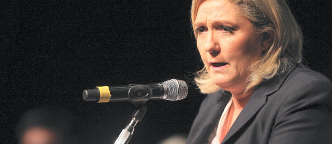 Outree que la radio RMC s'interesse aux supposes "liens entre Daech et le FN", Marine Le Pen a diffuse des photos d'exactions sanglantes perpetrees par l'EI sur Twitter avant de les retirer.