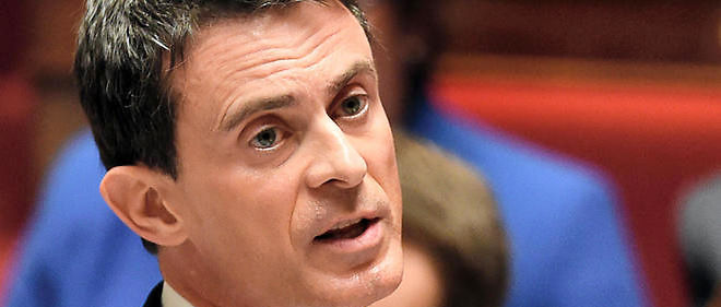 Le Premier ministre Manuel Valls a l'Assemblee nationale pendant les questions au gouvernement le 10 novembre 2015. AFP PHOTO / ERIC FEFERBERG