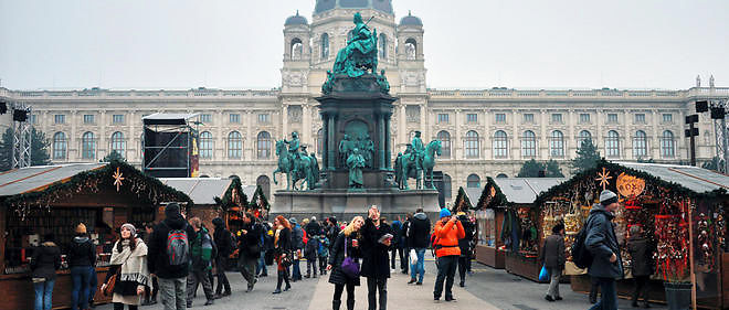 Marche de Noel a Vienne le 17 decembre 2015.
