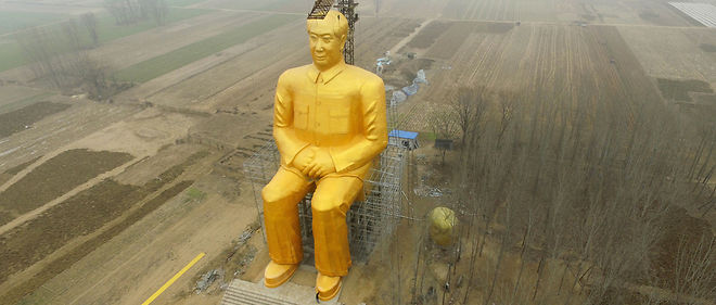 Une statue de 37 metres de Mao Tse-toung a ete erigee dans la region de Hunan.