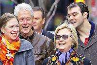 &Eacute;tats-Unis : Bill et Chelsea Clinton en campagne