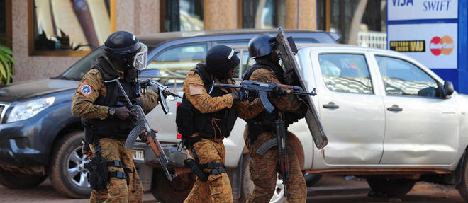 Deux Francais figurent parmi les 27 victimes recensees apres l'attaque menee contre un hotel et un restaurant de Ouagadougou.