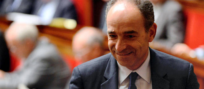 L'ancien president de l'UMP a decide de revenir dans l'arene politique. Pour la sortie de son livre, il va s'allonger sur le divan de Marc-Olivier Fogiel, le 19 janvier.